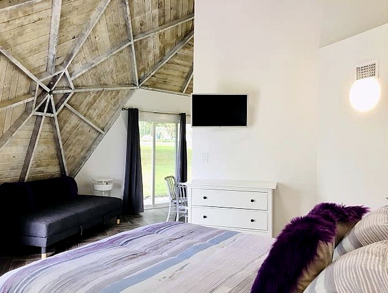 Lakefront Studio Dome for 3 with Kitchen & Patio | Near Orlando Nature Escape