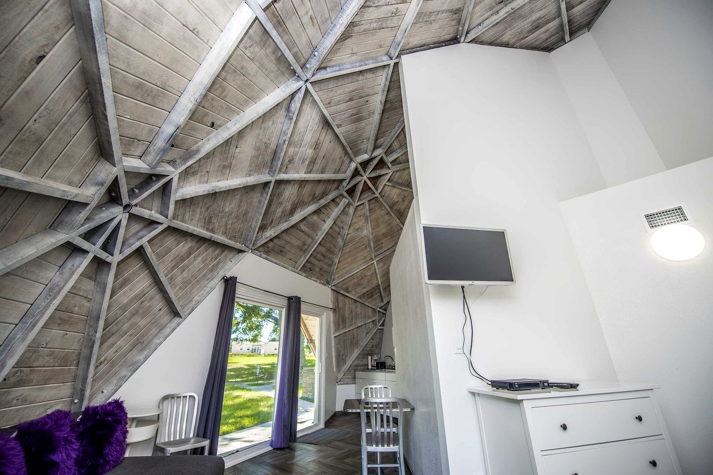 Lakefront Studio Dome for 3 with Kitchen & Patio | Near Orlando Nature Escape