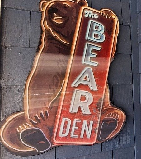 Cabins (United States of America, Greenville, Maine)