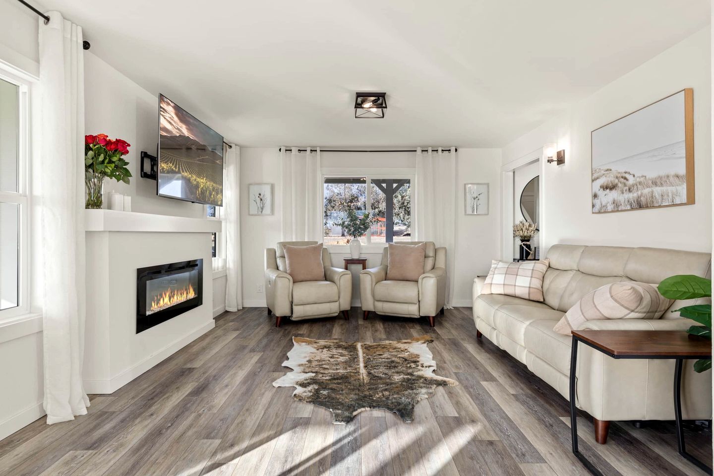 Heavenly Vacation Retreat with Sweeping Vineyard Views near Paso Robles Wineries in California