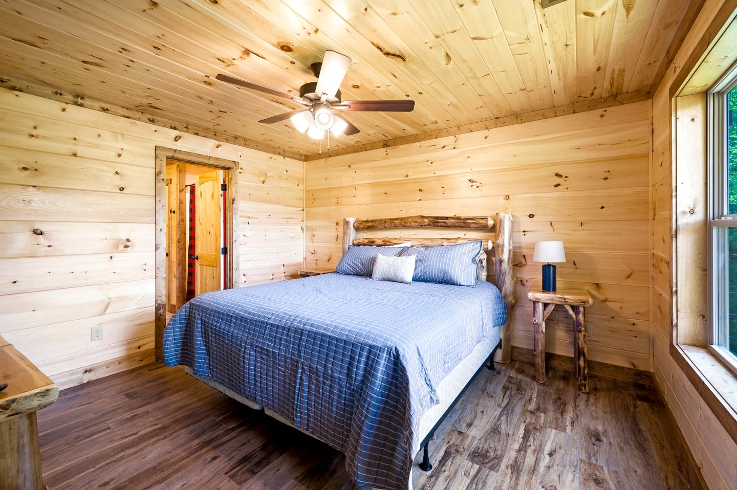 Luxury Gatlinburg Cabin with Game Room & Hot Tub near Trolley in Gatlinburg, Tennessee