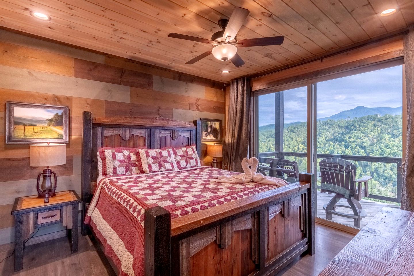 Scenic Smoky Mountain Cabin with Theater & Game Room near Gatlinburg, Tennessee