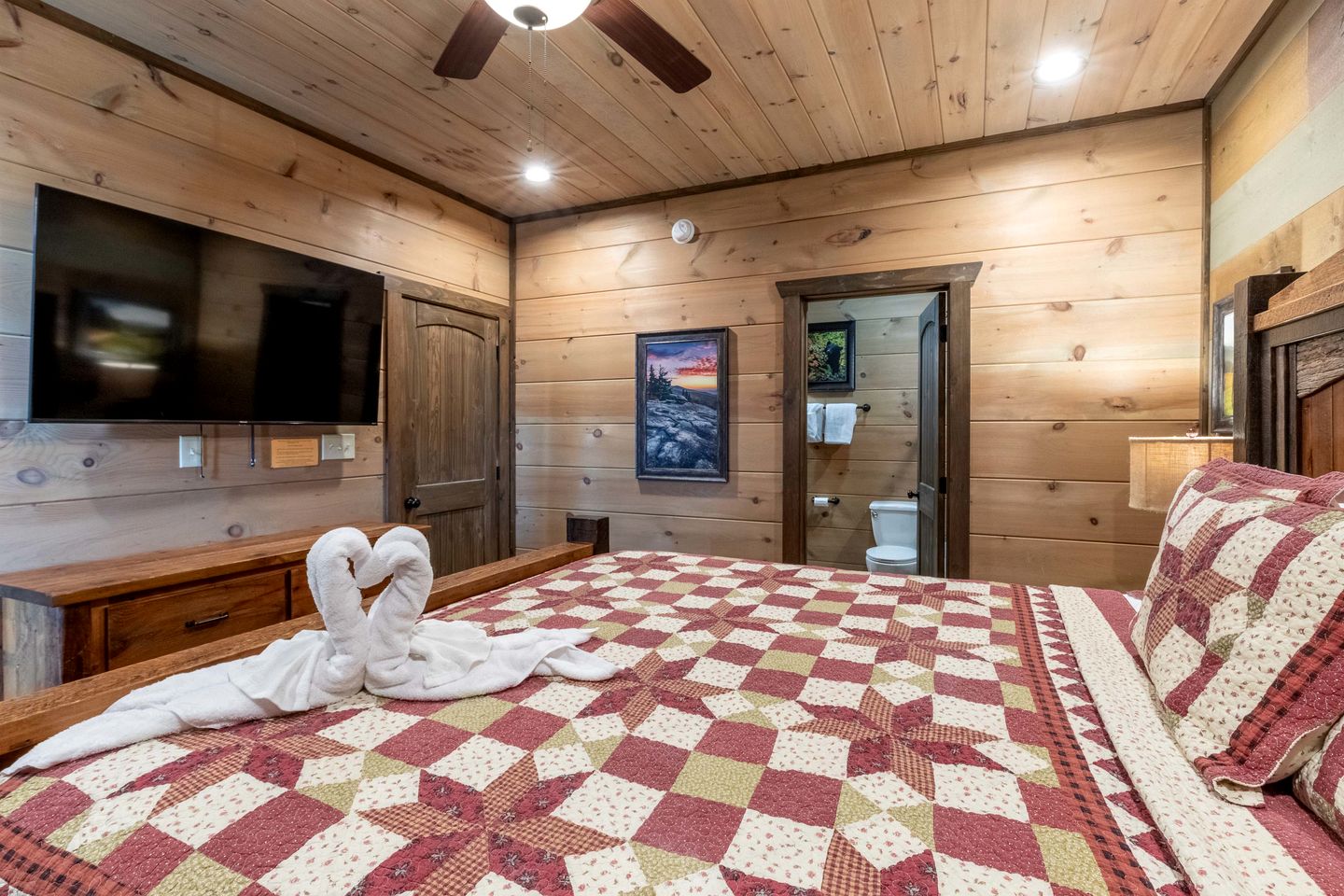 Scenic Smoky Mountain Cabin with Theater & Game Room near Gatlinburg, Tennessee