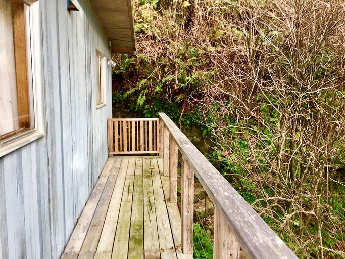 Cabins (United States of America, Otis, Oregon)
