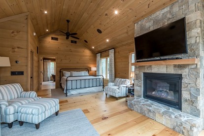 Log Heaven - Photo 2