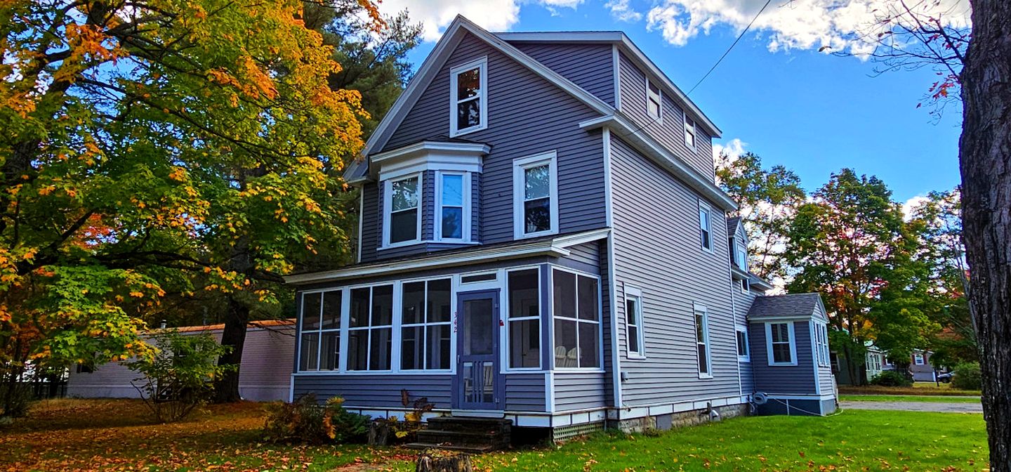 Cabins (United States of America, Greenville, Maine)