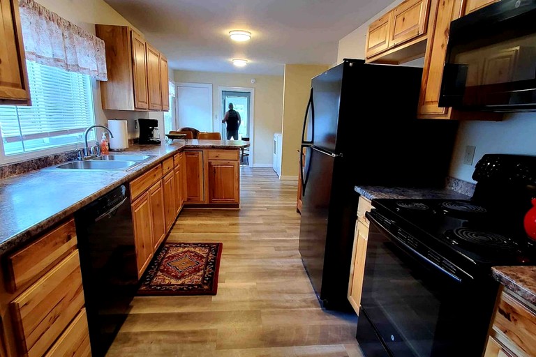 Cabins (United States of America, Greenville, Maine)