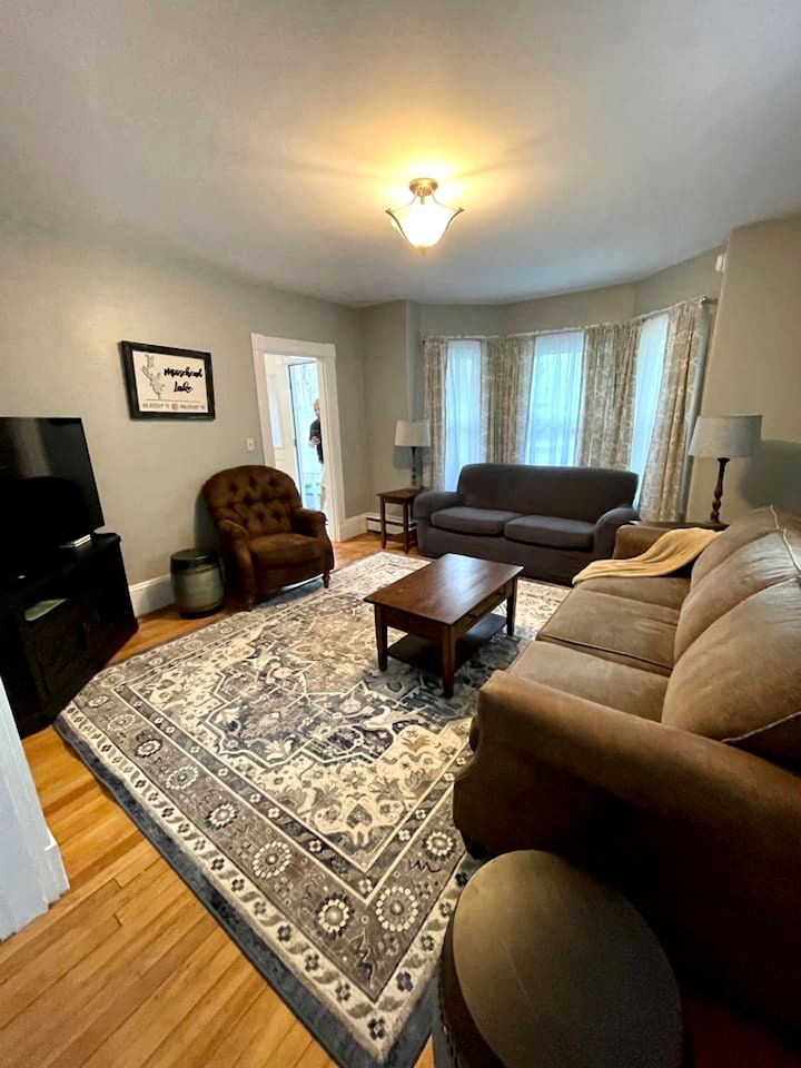 Stunning Cabin with Fire Pit Perfect for Groups in Maine