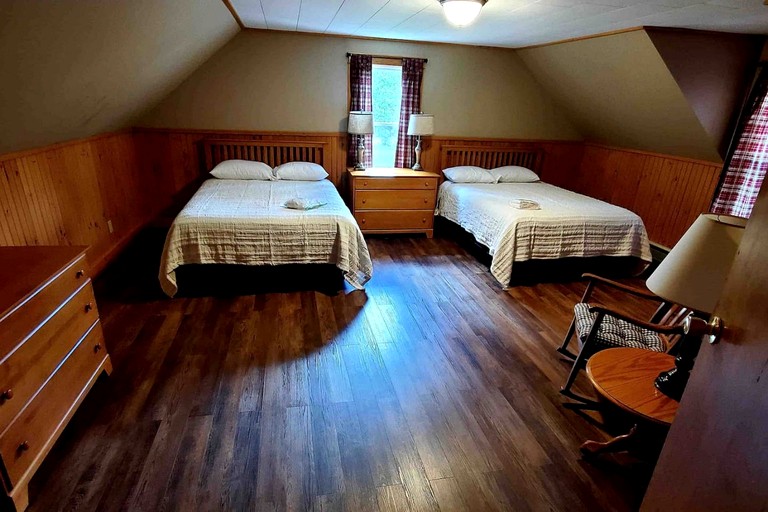 Cabins (United States of America, Greenville, Maine)