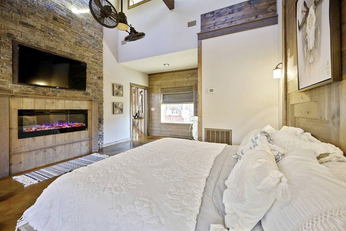 Stunning Cabin with Games Perfect for Families in Broken Bow, Oklahoma