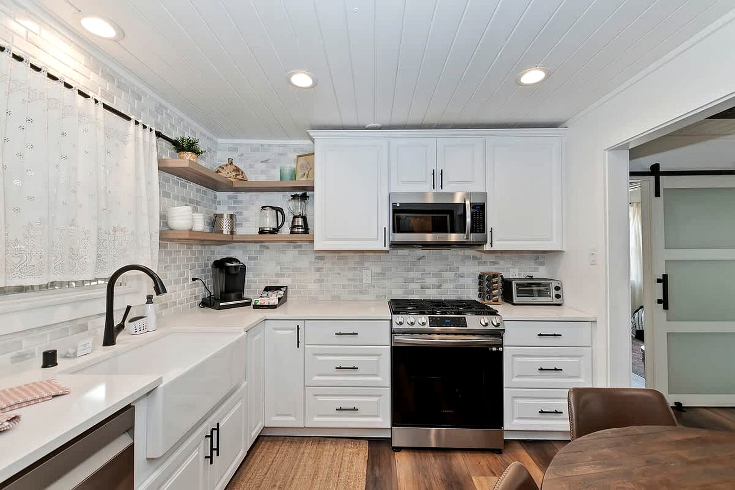 Stunning Cabin with Hot-Tub Fantastic for Outdoor Activities in Big Bear Lake, California