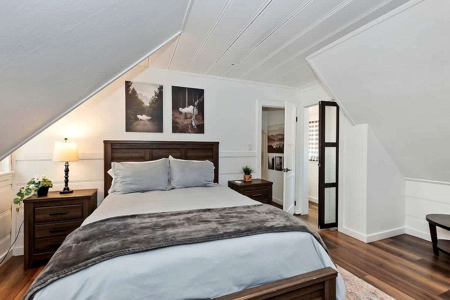 Stunning Cabin with Hot-Tub Fantastic for Outdoor Activities in Big Bear Lake, California