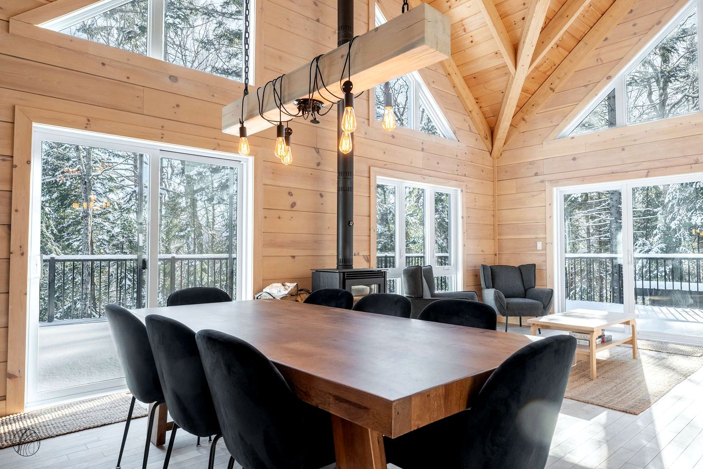 Stunning Cabin with Hot Tub near Ski Slopes in Saint Côme, Quebec