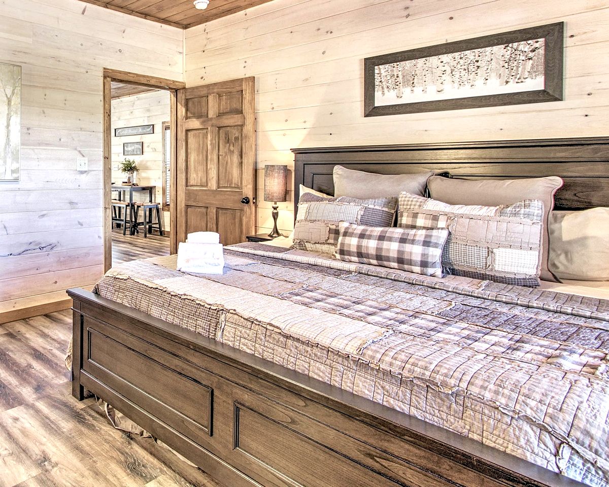 Stunning Cabin with Indoor Pool and Hot-tub in Pigeon Forge, Tennessee