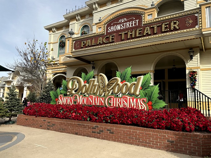 Cabins (United States of America, Pigeon Forge, Tennessee)