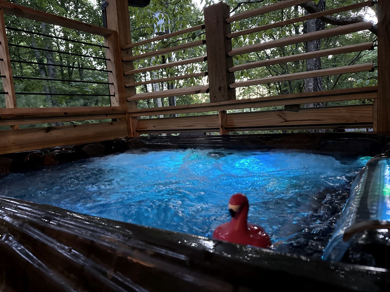 Stunning Cabin Nestled Amidst Trees with Hot-tub in Sevierville, Tennessee