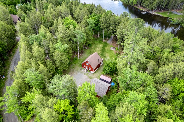 Cabins (United States of America, Bowerbank, Maine)