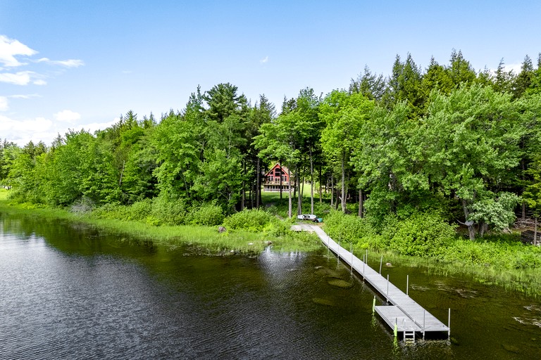 Cabins (United States of America, Bowerbank, Maine)
