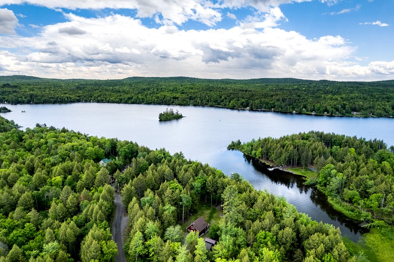 Cabins (United States of America, Bowerbank, Maine)