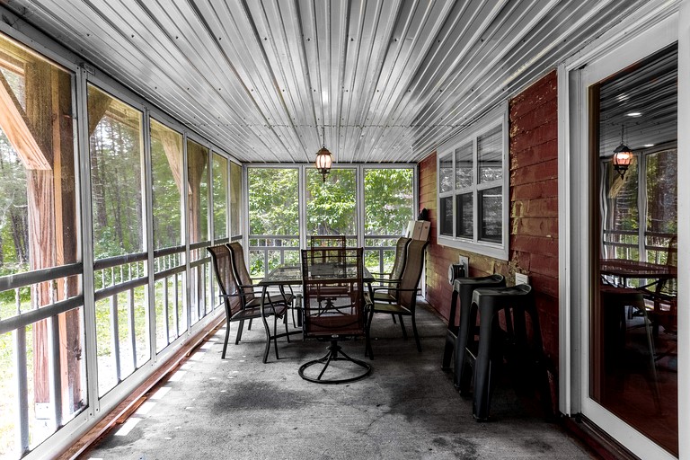 Cabins (United States of America, Bowerbank, Maine)
