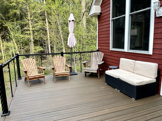 Cabins (United States of America, Bowerbank, Maine)