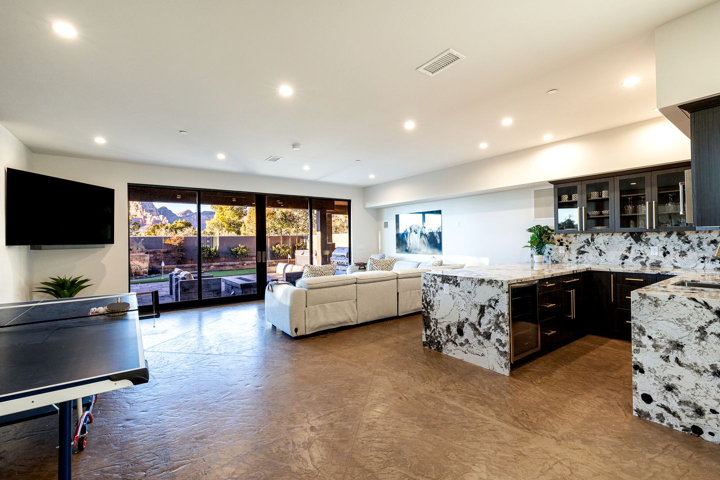 Stunning, Luxury Vacation Rental with Hot Tub and Mountain Views in Sedona, Arizona