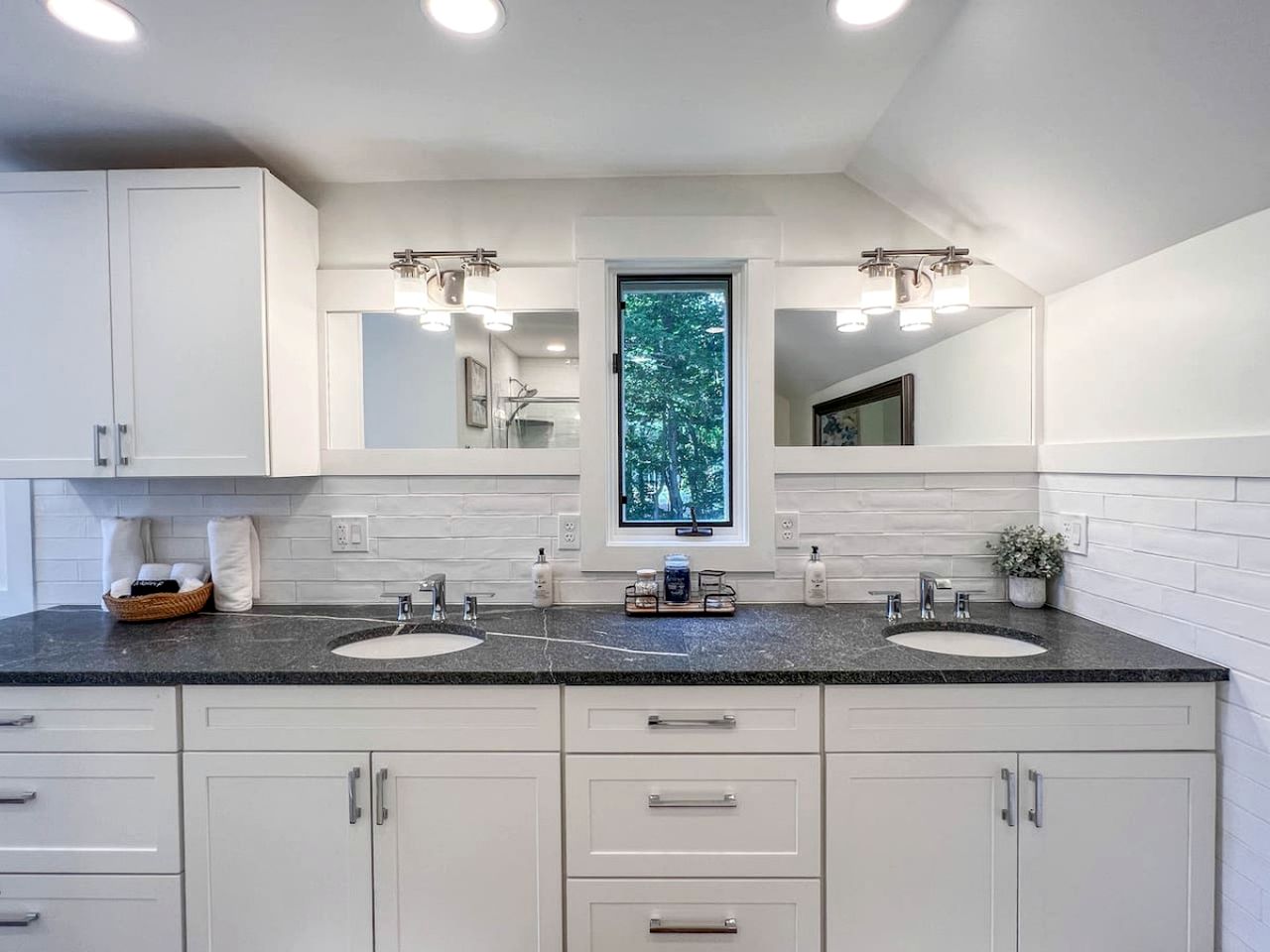 Stunning Cottage Barbecue Provided Nestled Amidst Trees in Bartlett, New Hampshire