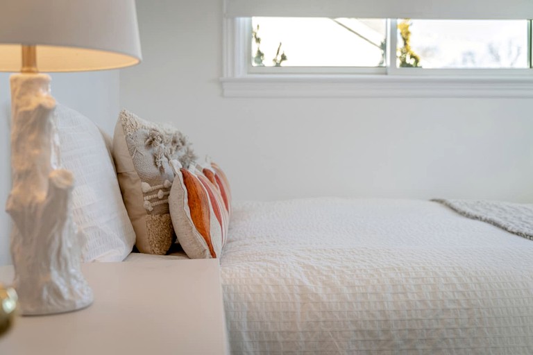 Cottages (Canada, Leamington, Ontario)