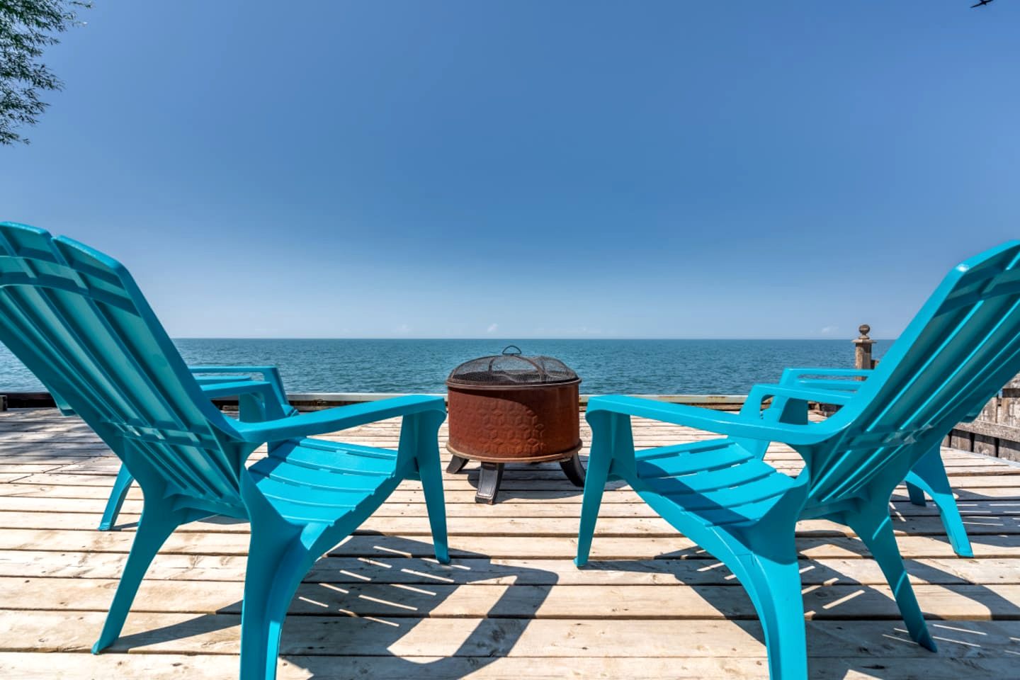 Stunning Cottage with Nice Views and Fire Pit in Leamington, Ontario