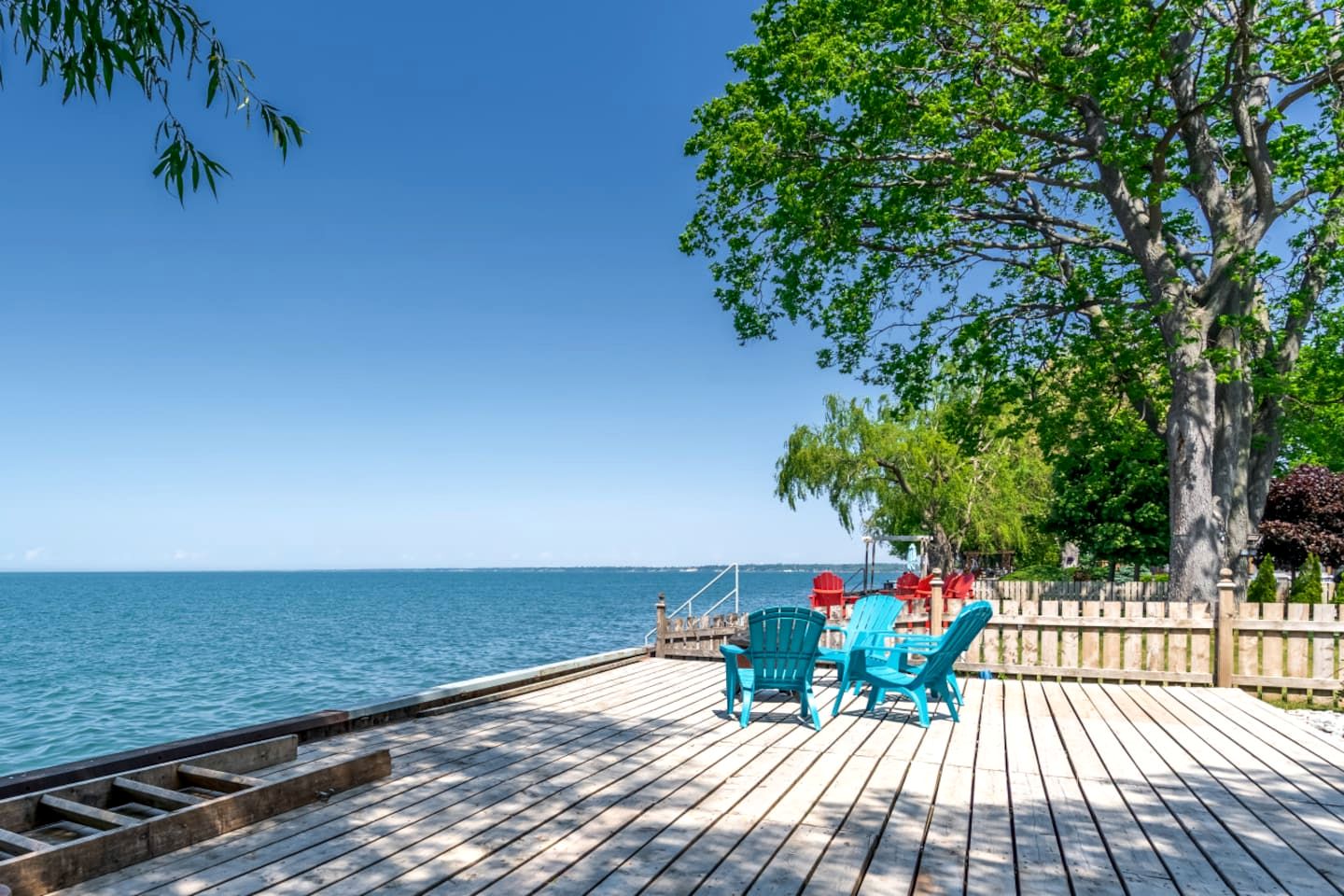 Stunning Cottage with Nice Views and Fire Pit in Leamington, Ontario