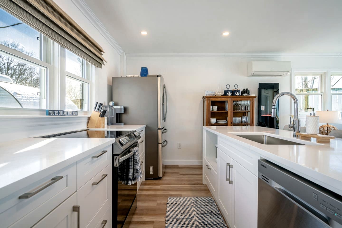 Stunning Cottage with Nice Views and Fire Pit in Leamington, Ontario