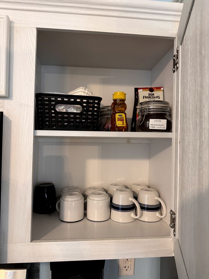 Stunning Cottage by the Rainbow River with Fantastic Amenities for a Wonderful Florida Escape