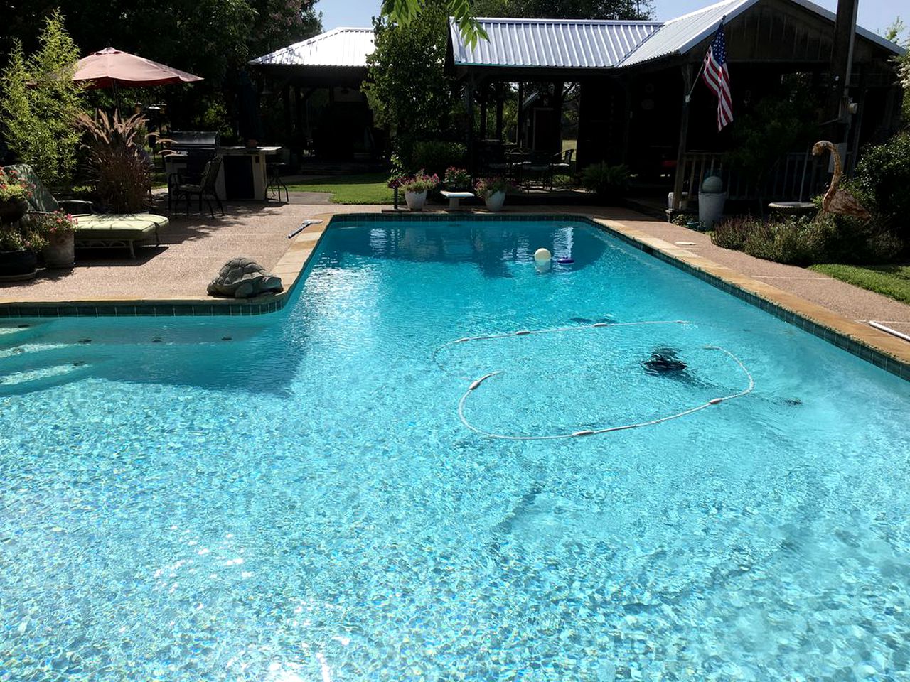 Beautifully Furnished County Cottage Rental for a Vacation in Weatherford, Texas