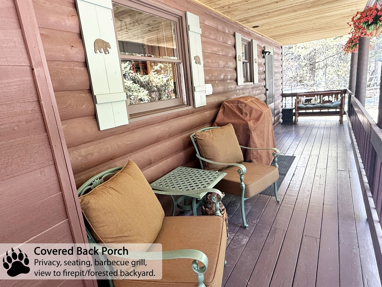 Stunning Cozy Cabin Close to Lake and Hiking Trails in Island Park, Idaho