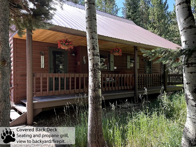 Cabins (United States of America, Island Park, Idaho)