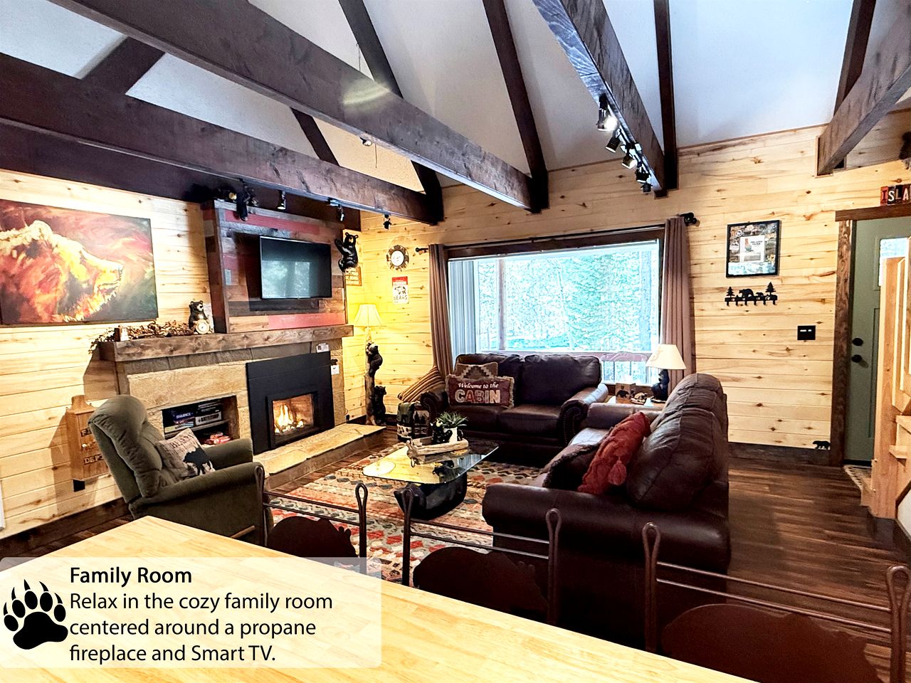 Stunning Cozy Cabin Close to Lake and Hiking Trails in Island Park, Idaho