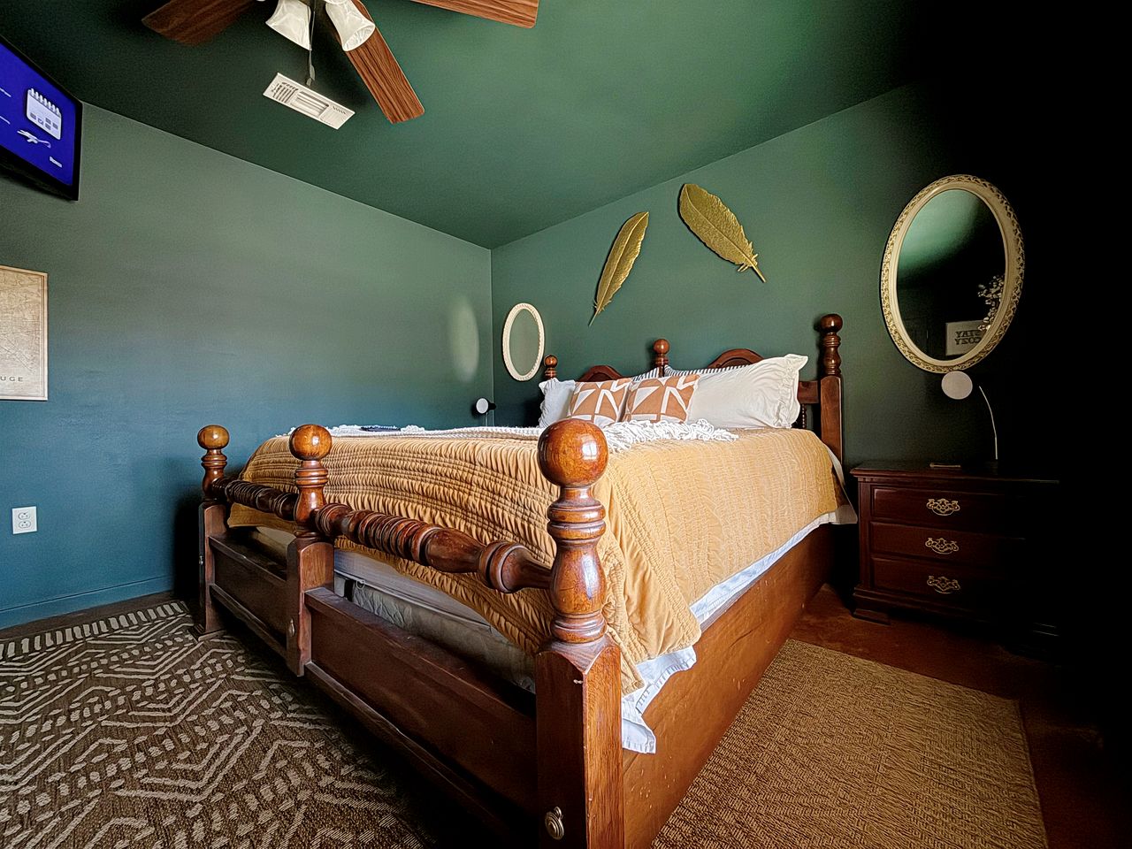 Stunning Creek-side Cabin Rental for Family Friendly Stays in Liberty, Mississippi