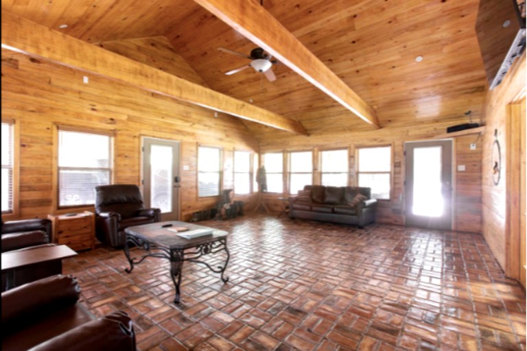 Cabins (United States of America, Liberty, Mississippi)