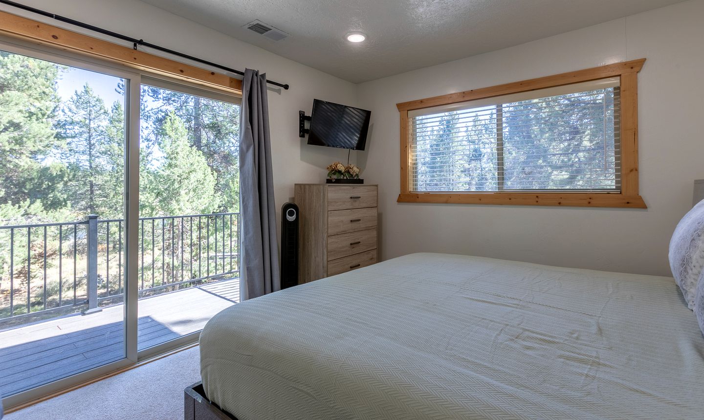 Spacious Riverfront Cabin with Hot Tub and Trail Access Near Outdoor Adventures in Island Park, Idaho