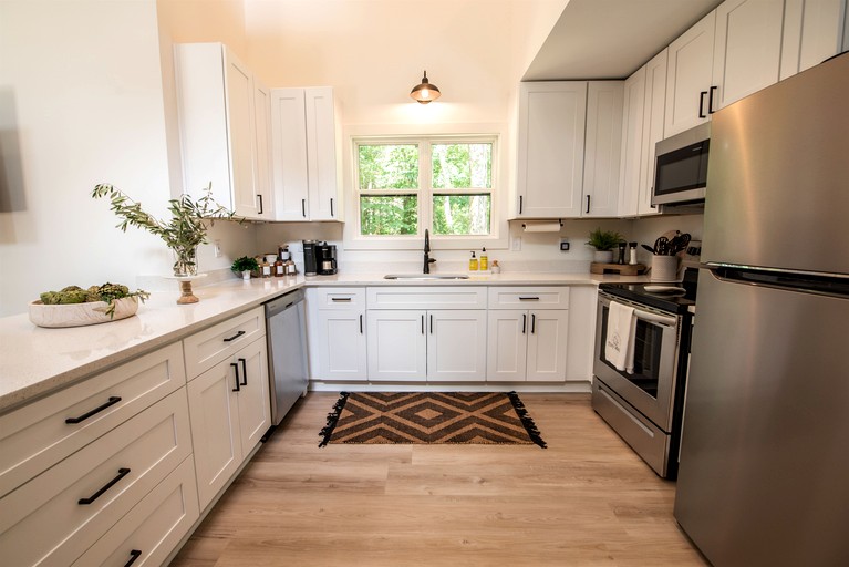 Tiny Mojo, Tiny Houses, Monteagle, United States of America Glamping Hub