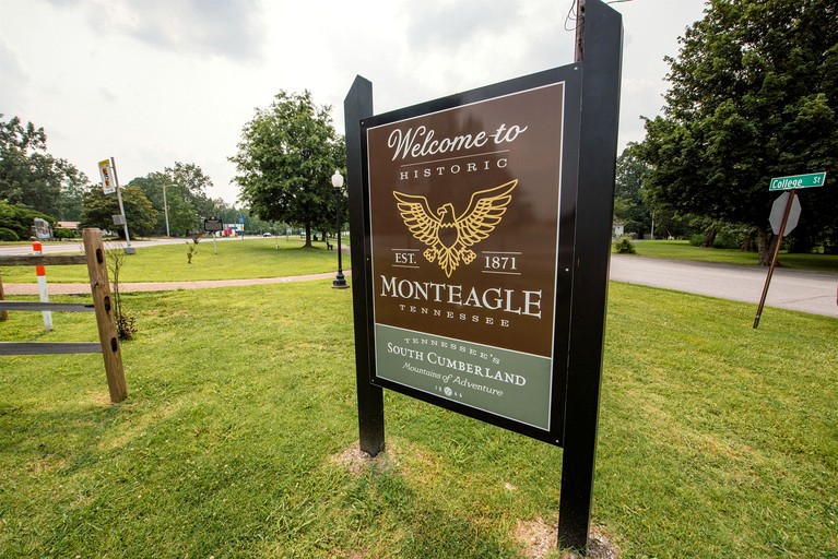 Tiny Mojo, Tiny Houses, Monteagle, United States of America Glamping Hub