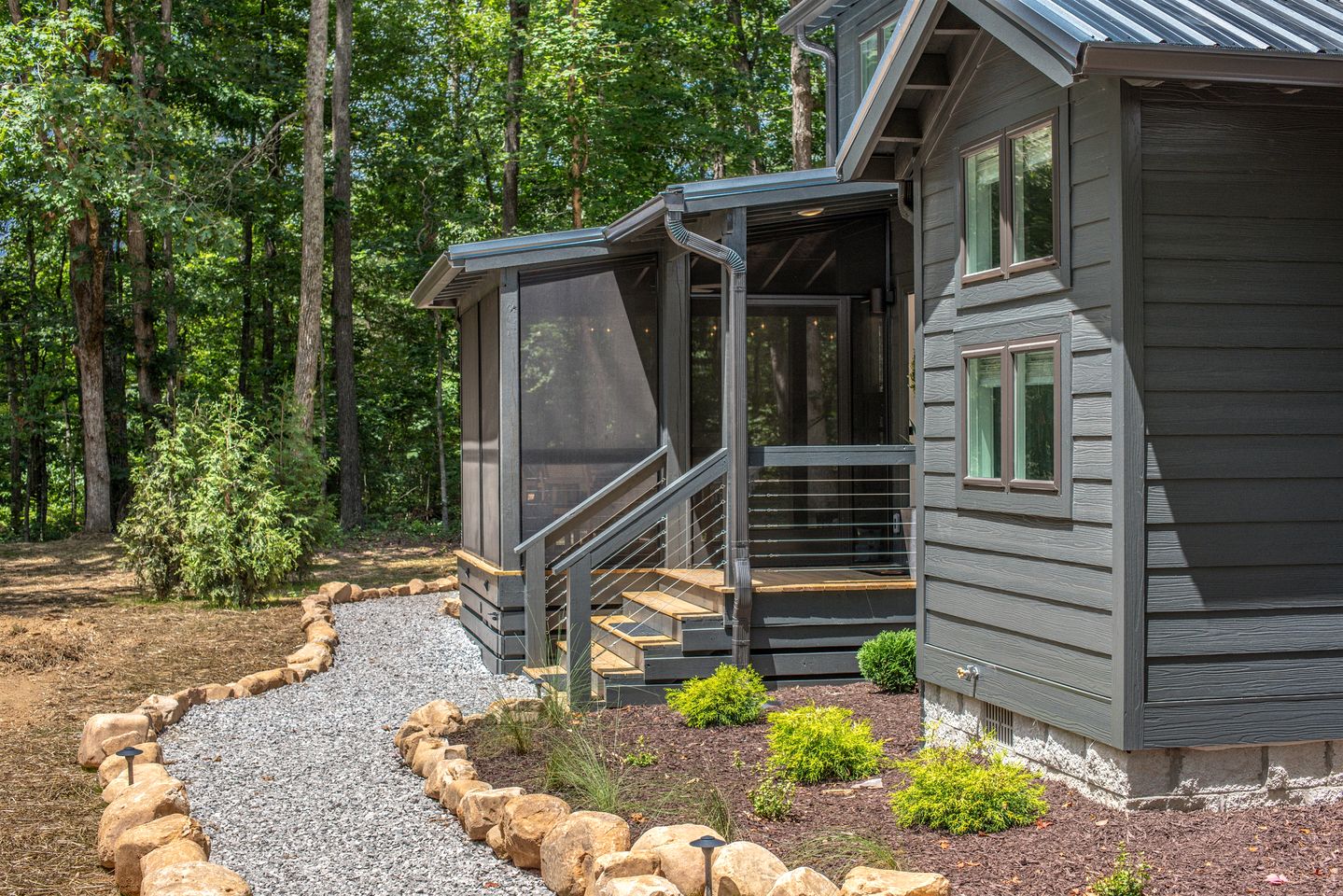 Tiny Mojo, Tiny Houses, Monteagle, United States of America Glamping Hub