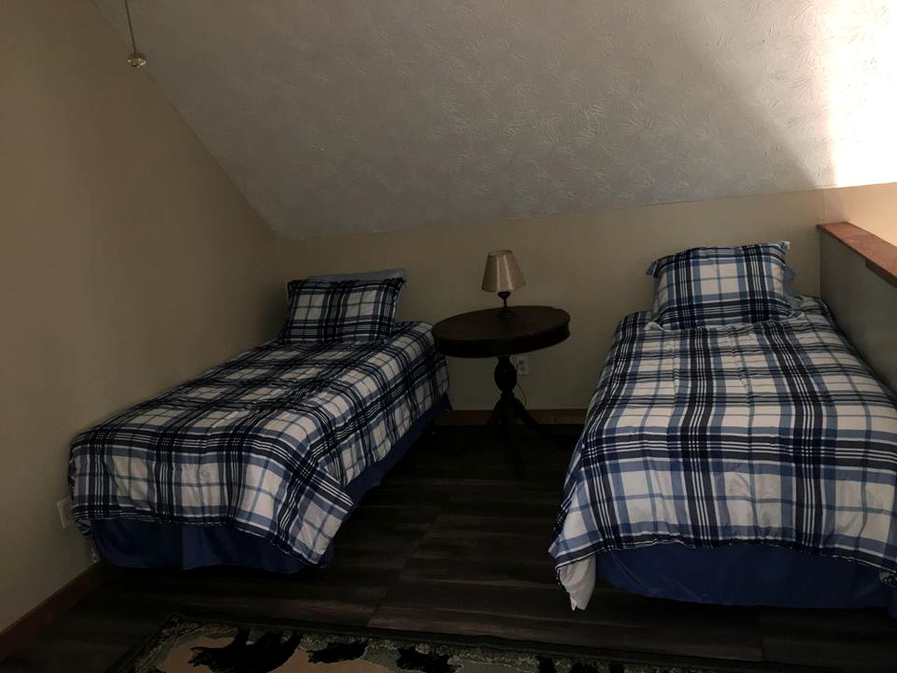 Stunning Getaway Cabin with Expansive Decks near Huntington, West Virginia