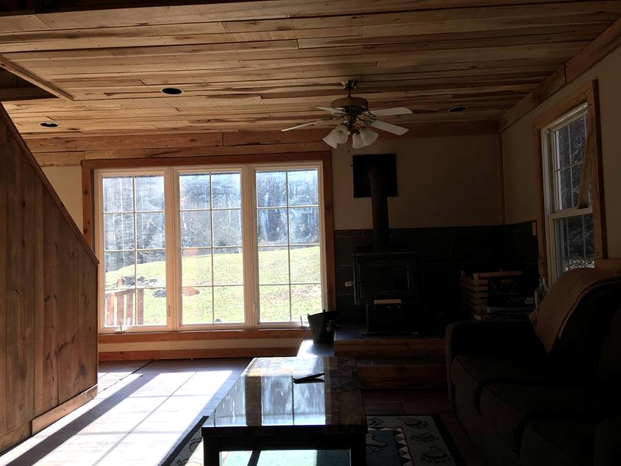 Stunning Getaway Cabin with Expansive Decks near Huntington, West Virginia