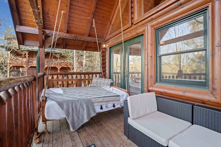 Cabins (United States of America, Gatlinburg, Tennessee)