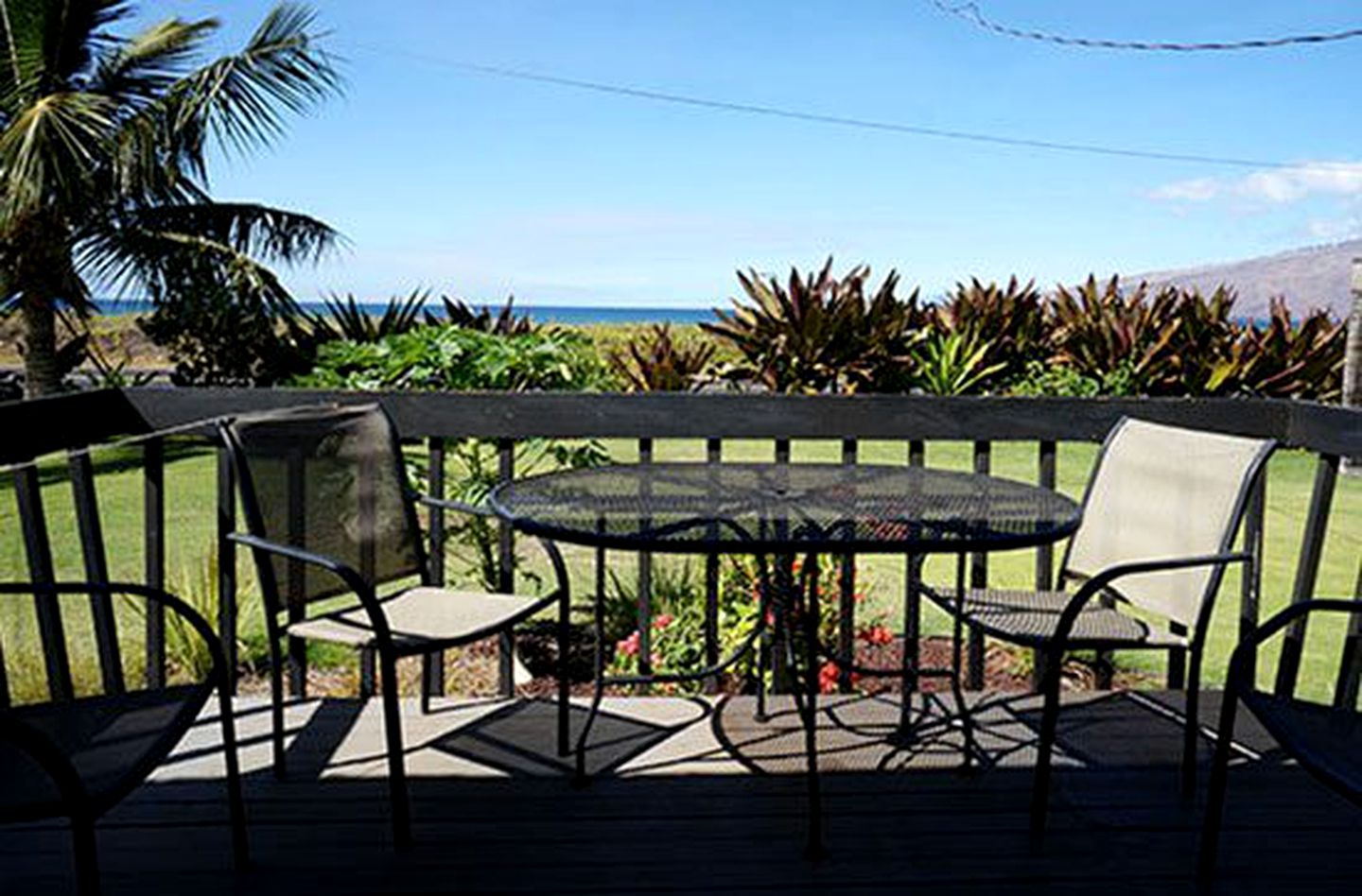 Stunning Luxury Cottage Rentals for Four with Breathtaking Views in Kihei, Maui