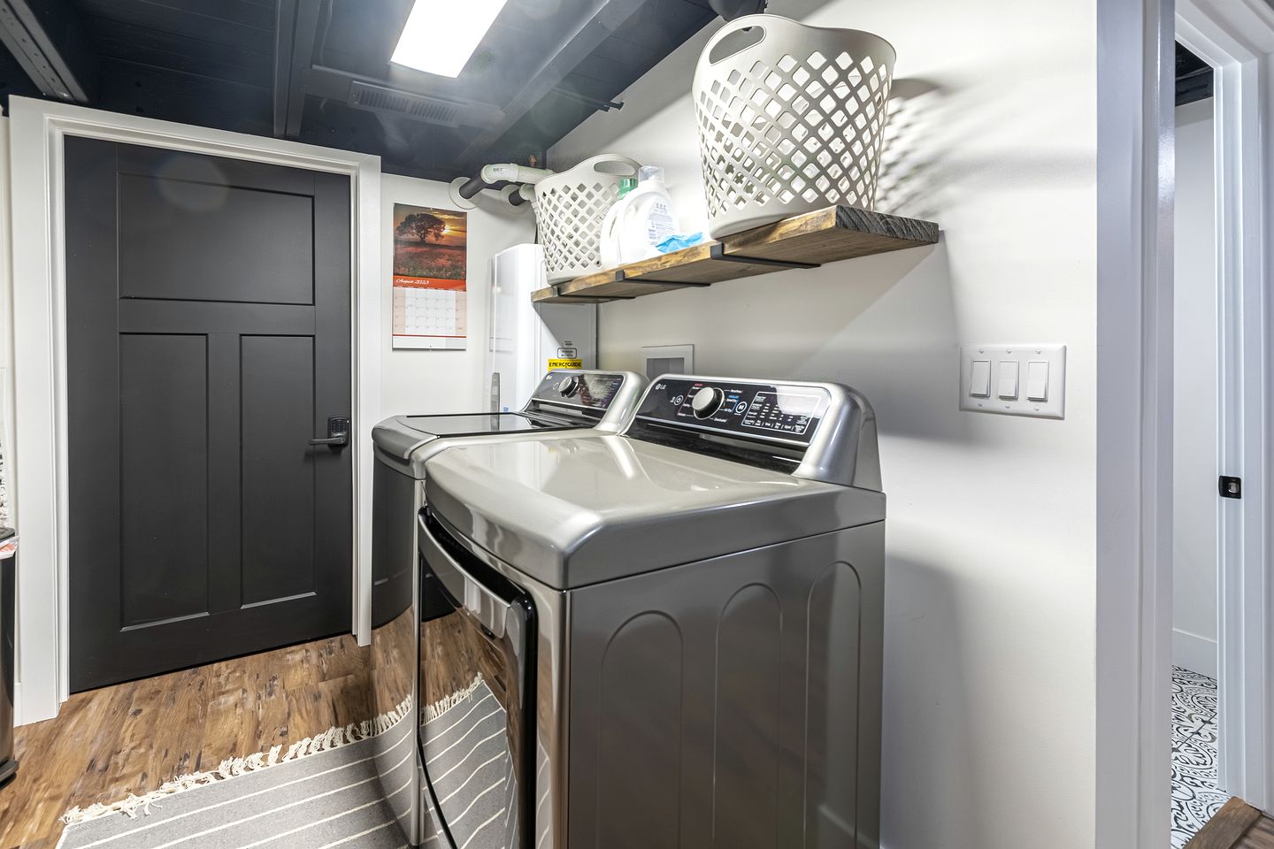 Stunning Modern Cabin with Hot-tub in Makanda, illinois