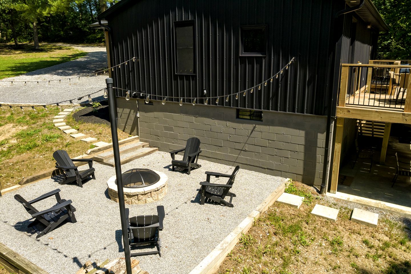 Stunning Modern Cabin with Hot-tub in Makanda, illinois