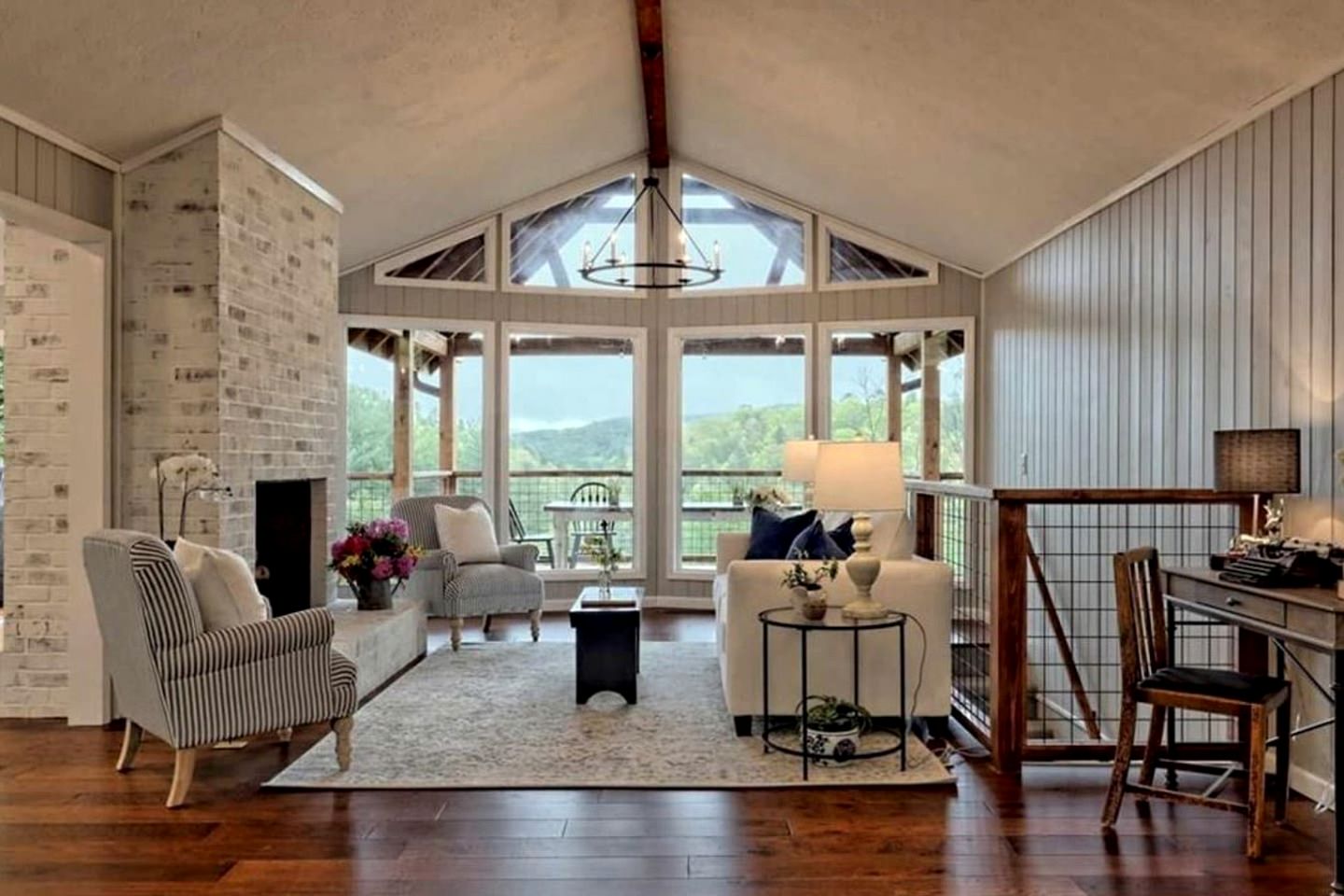 Beautiful Cabin with Gorgeous Views from the Spacious Deck for an Amazing Getaway by Lake Glenville in Cullowhee, North Carolina