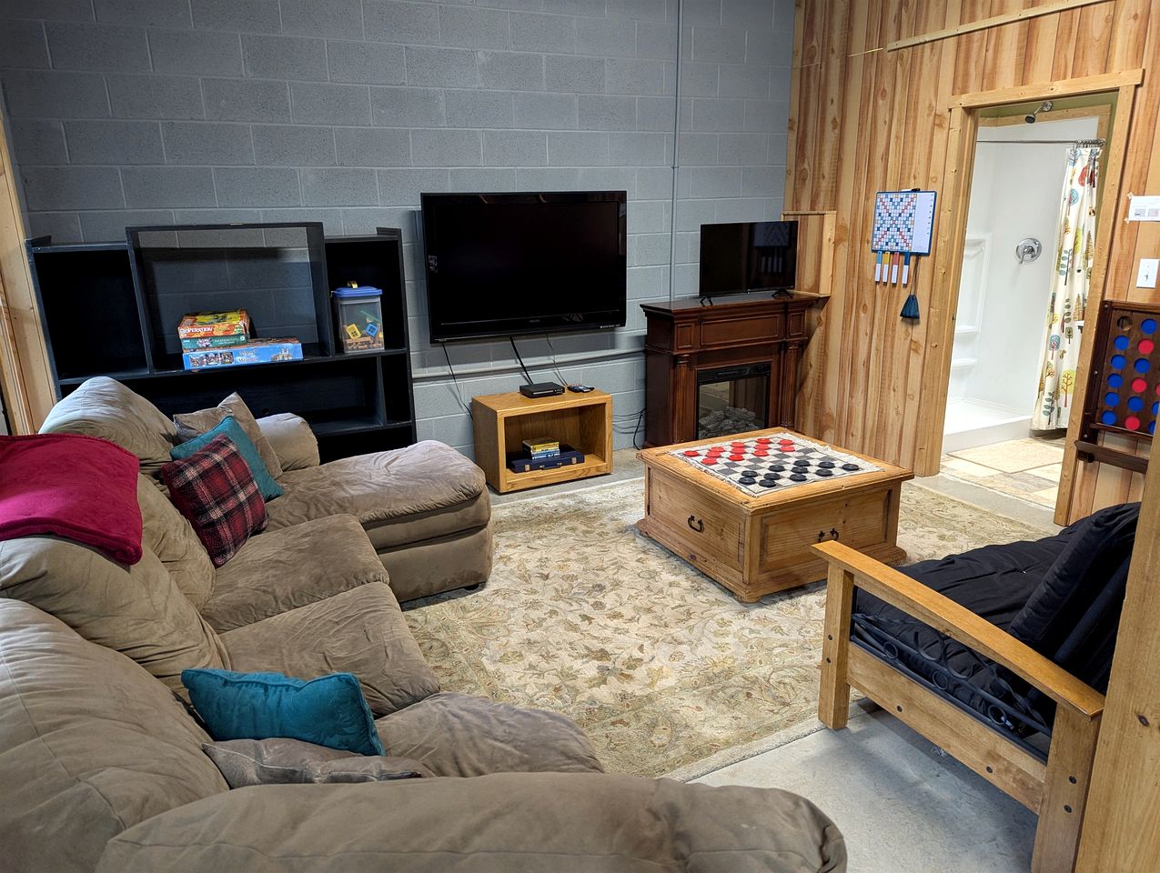 Stunning Mountain Cabin with Hot Tub and Game Room Near Asheville in Old Fort, NC